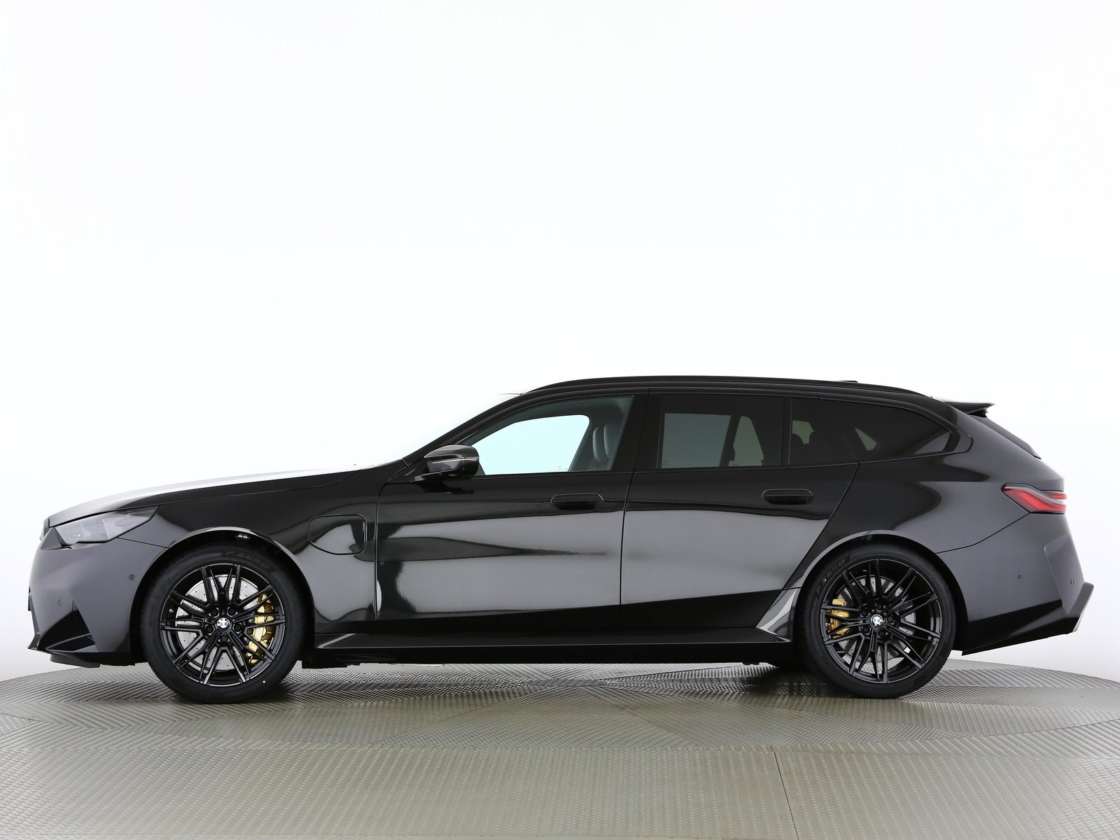 BMW M5 xDrive Touring, Plug-in-Hybrid Benzin/Elektro, Neuwagen, Automatik - 3
