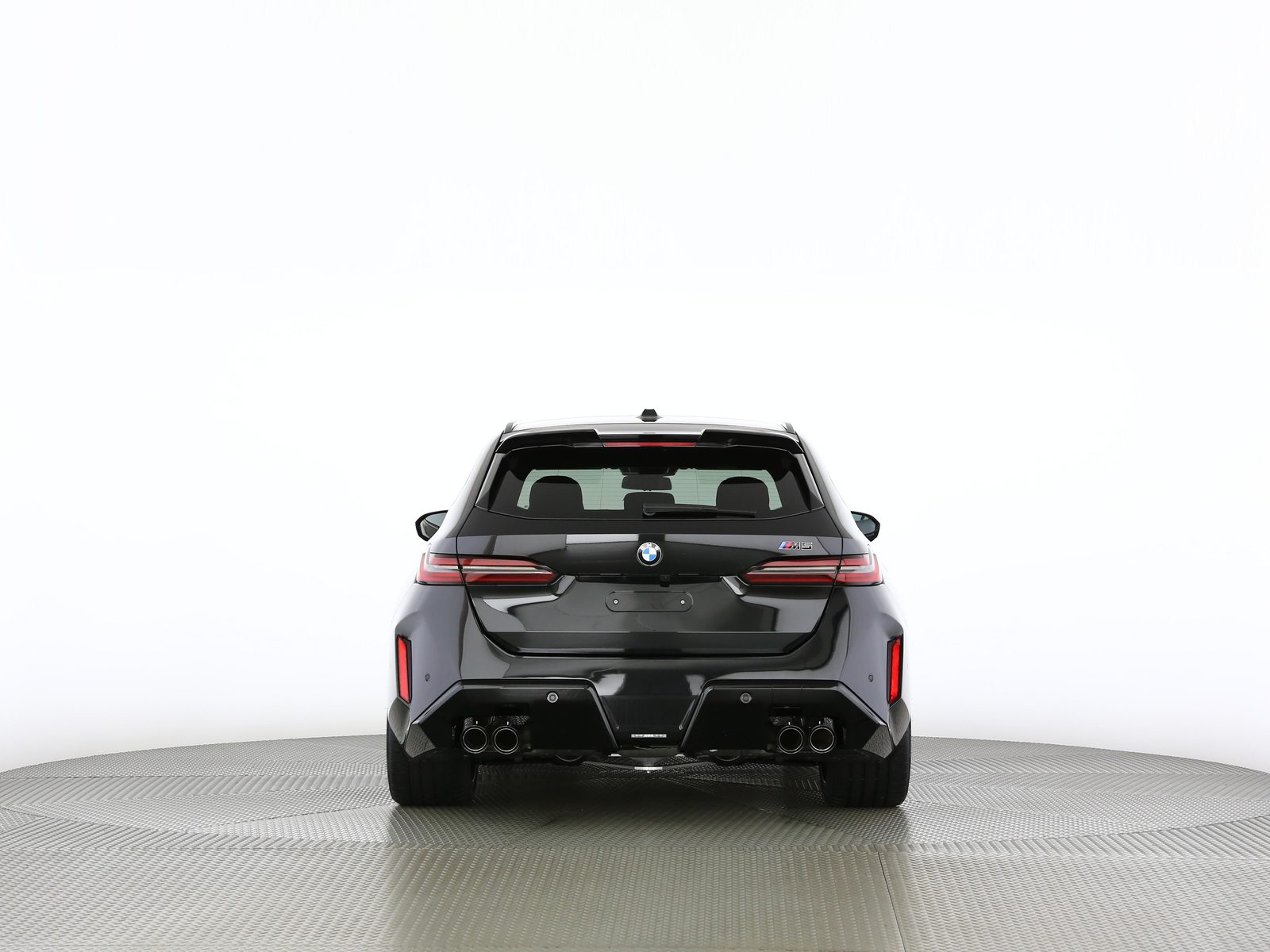 BMW M5 xDrive Touring, Plug-in-Hybrid Benzin/Elektro, Neuwagen, Automatik - 4
