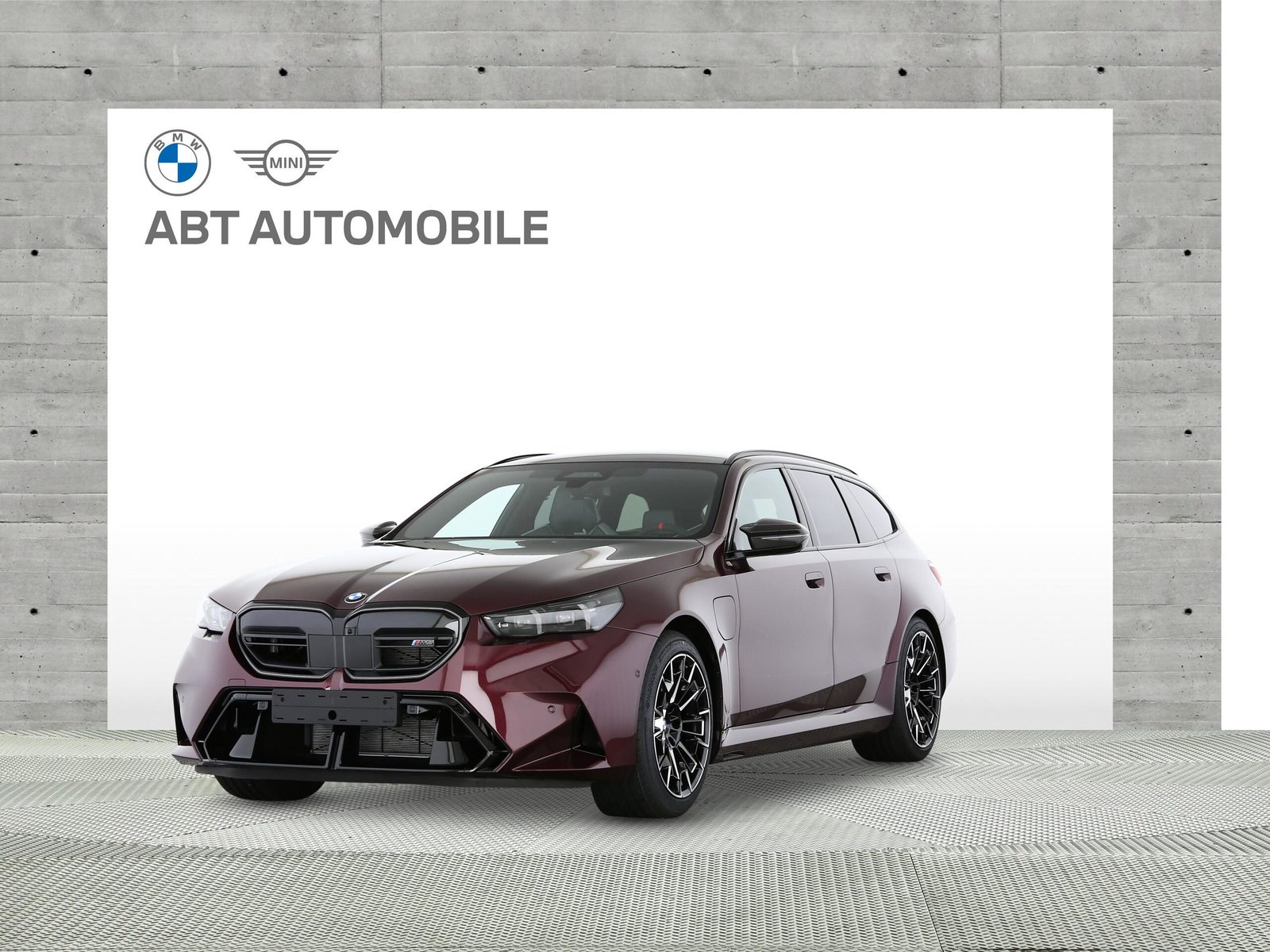 BMW M5 xDrive Touring, Plug-in-Hybrid Benzin/Elektro, Neuwagen, Automatik - 2