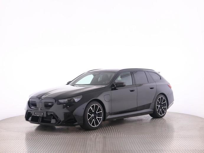 BMW M5 xDrive Touring, Plug-in-Hybrid Petrol/Electric, New car, Automatic