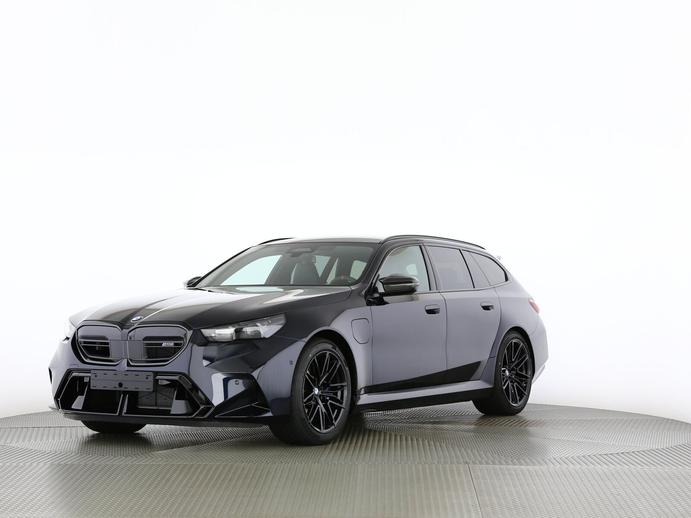 BMW M5 Touring, Plug-in-Hybrid Benzina/Elettrica, Auto nuove, Automatico