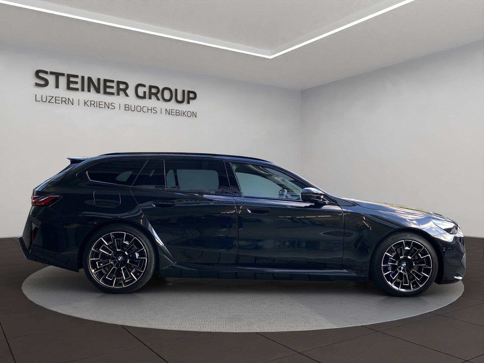 BMW M5 Touring, Hybride Rechargeable Essence/Électricité, Voiture nouvelle, Automatique - 4