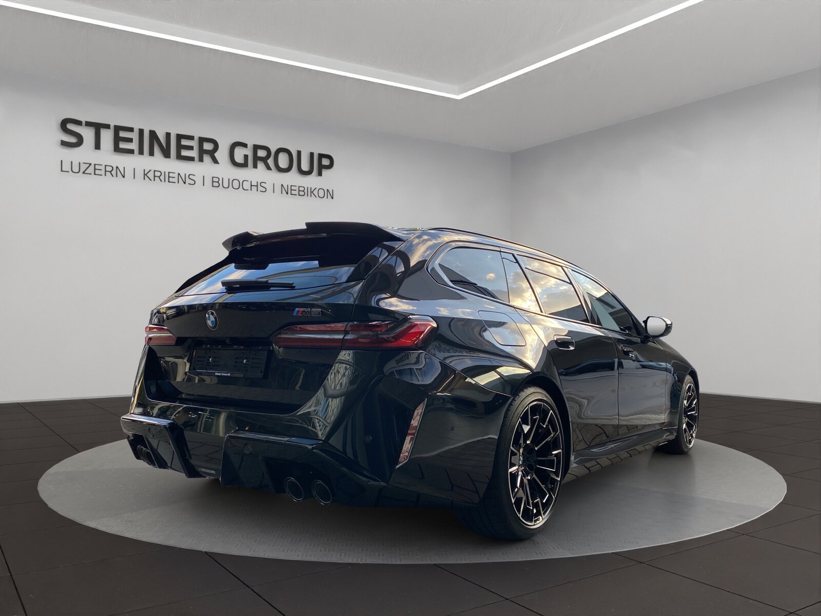 BMW M5 Touring, Hybride Rechargeable Essence/Électricité, Voiture nouvelle, Automatique - 5
