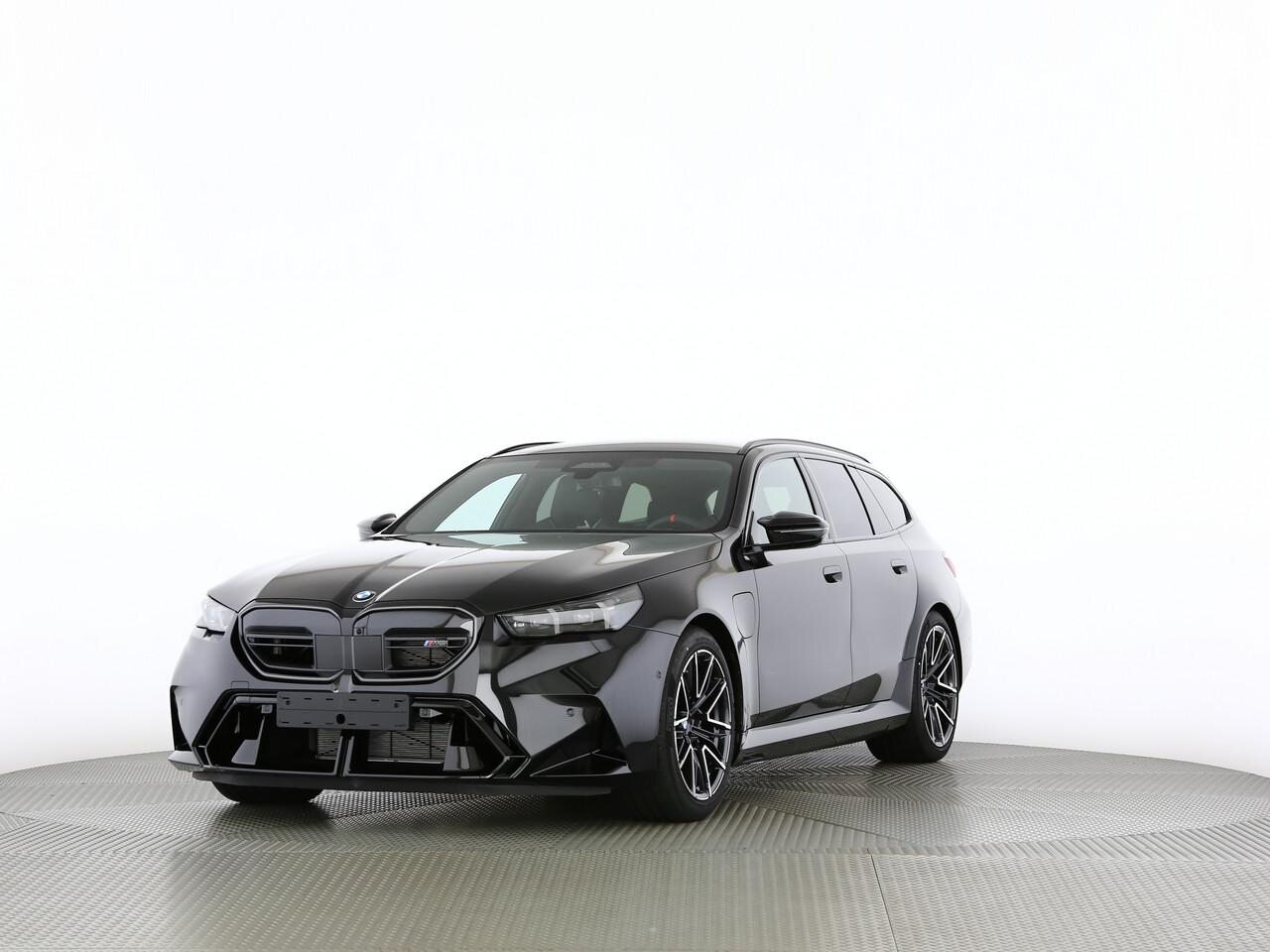 BMW M5 xDrive Touring