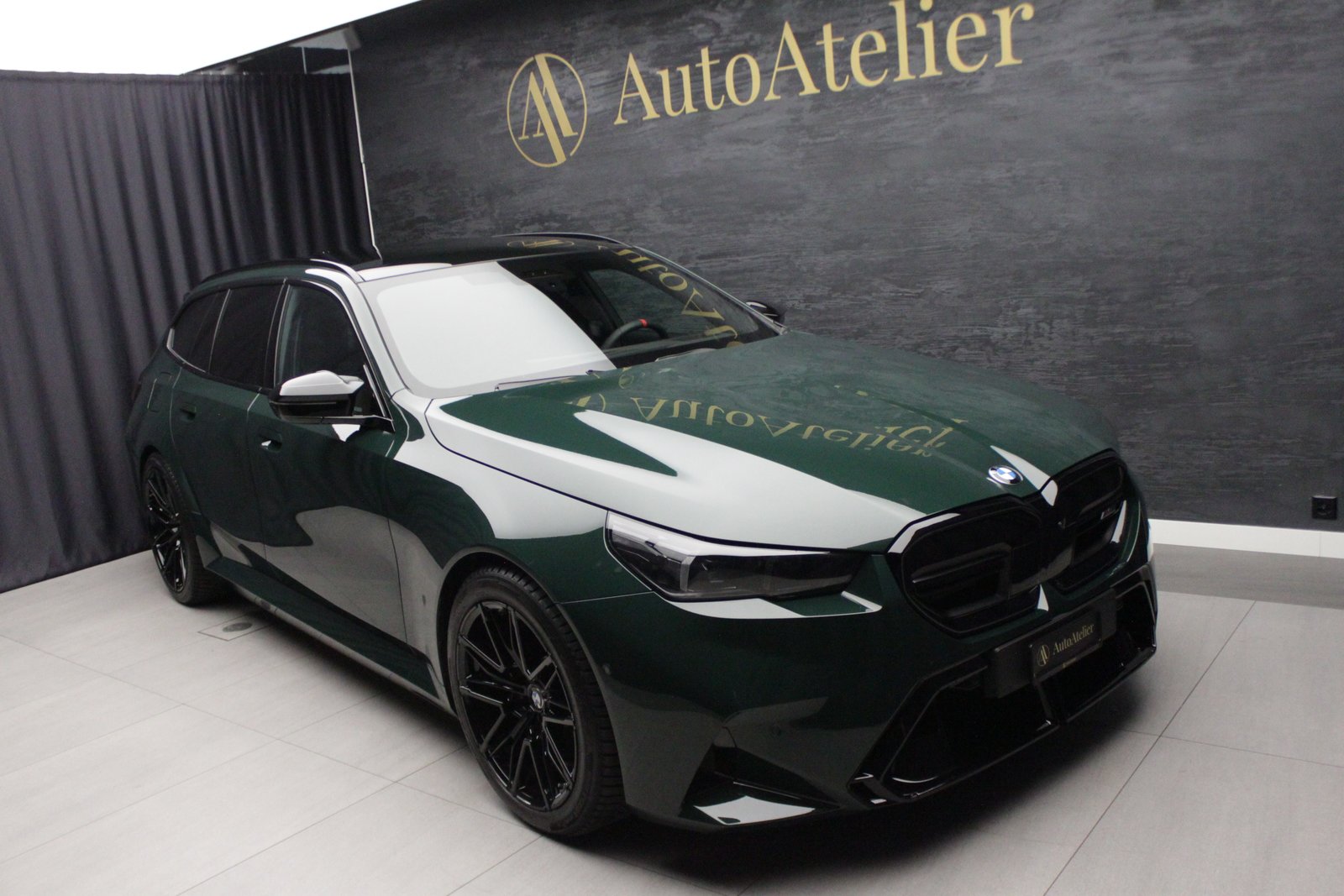 BMW M5 Touring, Plug-in-Hybrid Petrol/Electric, Second hand / Used, Automatic - 2