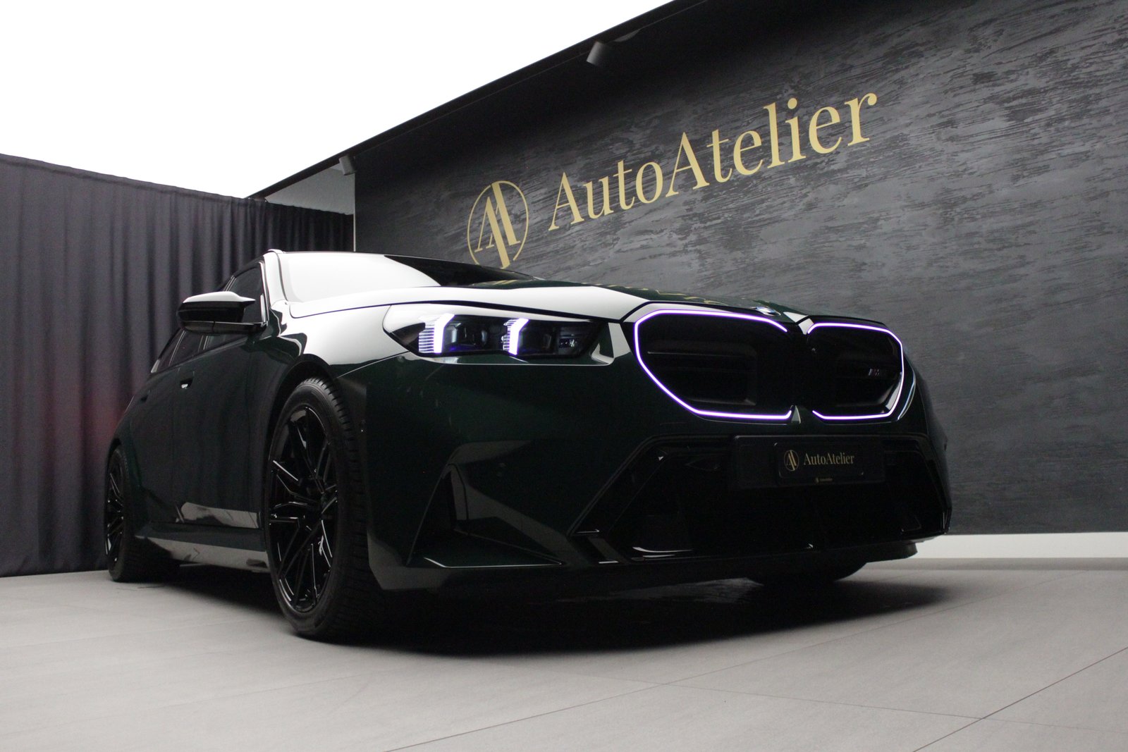 BMW M5 Touring, Plug-in-Hybrid Petrol/Electric, Second hand / Used, Automatic - 6