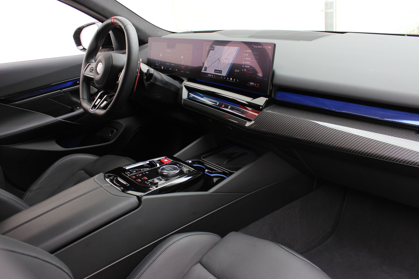 BMW M5 Touring *Frozen Deep Grey metallic*, Plug-in-Hybrid Benzin/Elektro, Occasion / Gebraucht, Automatik - 2