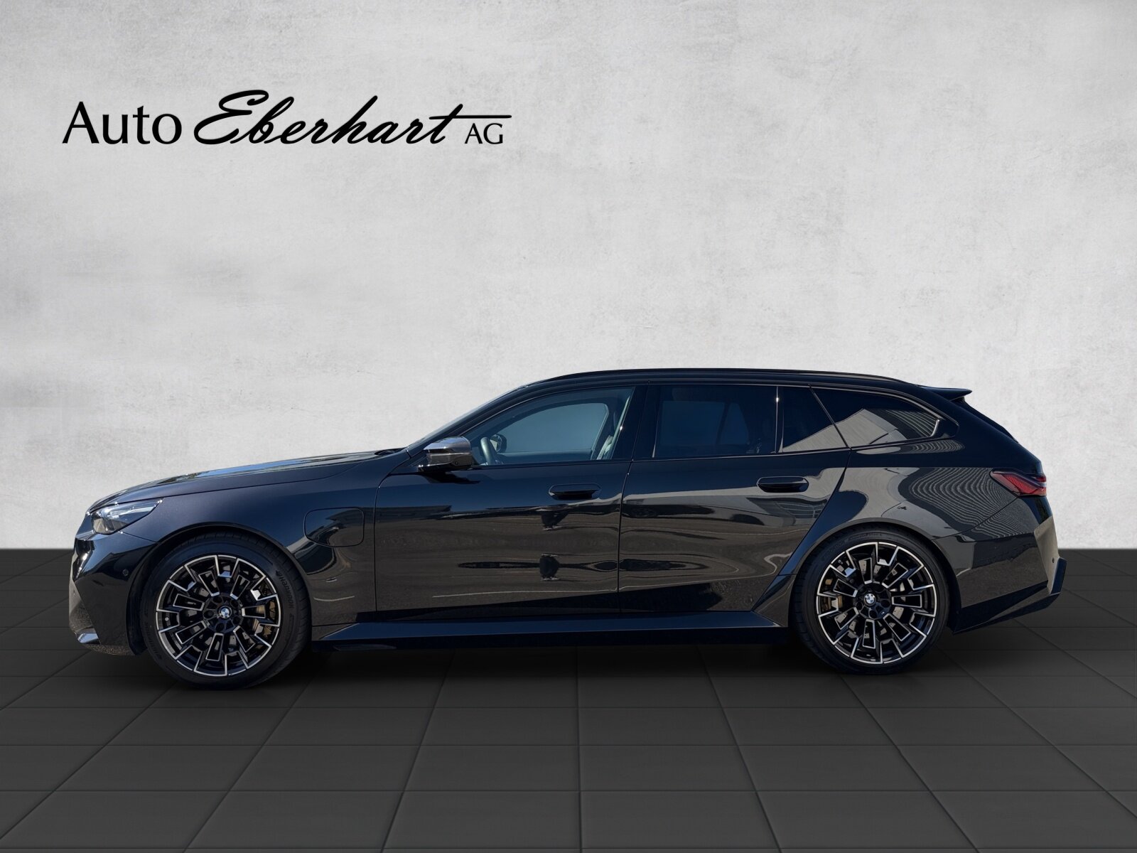 BMW M5  Touring, Plug-in-Hybrid Petrol/Electric, Second hand / Used, Automatic - 3