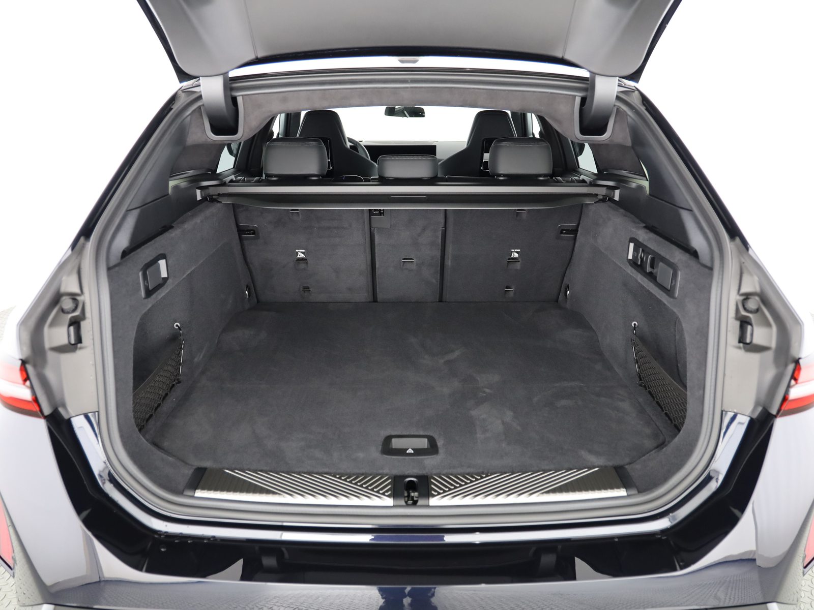 BMW M5 xDrive Touring, Plug-in-Hybrid Petrol/Electric, Ex-demonstrator, Automatic - 7