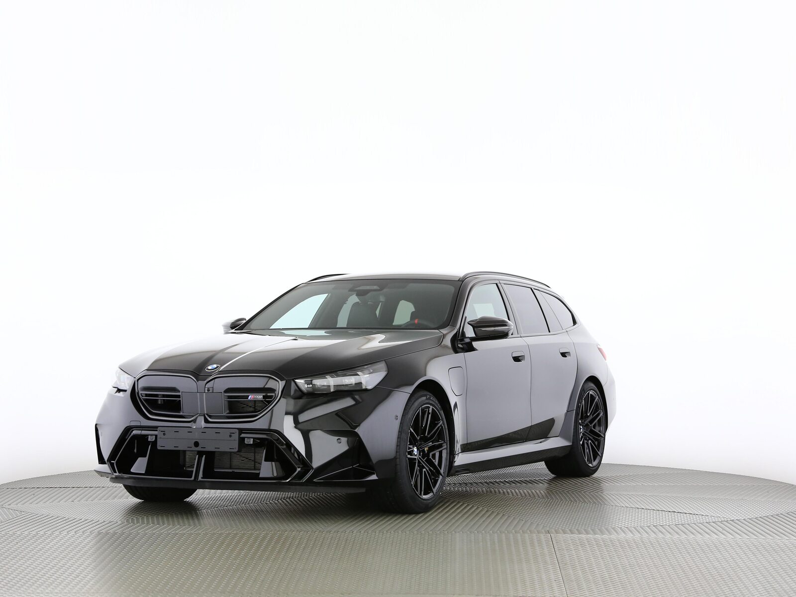 BMW M5 xDrive Touring