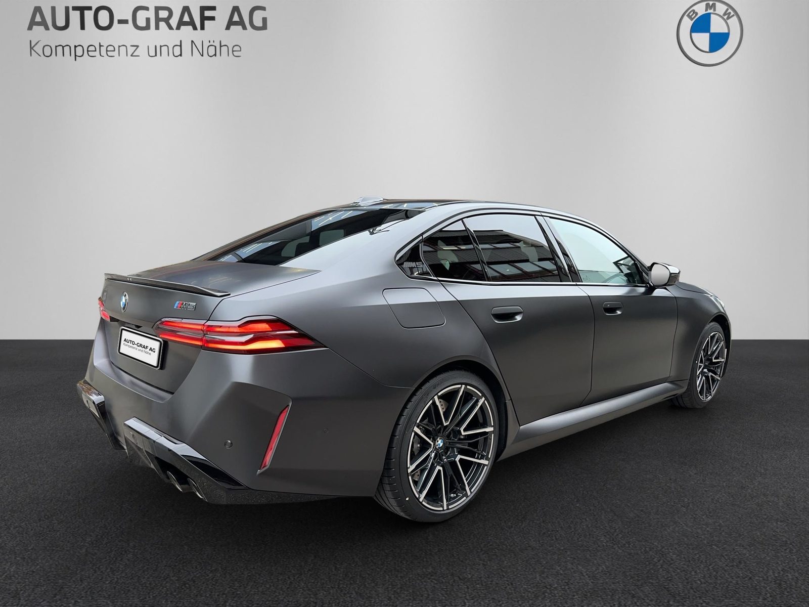 BMW M5 xDrive, Hybride Rechargeable Essence/Électricité, Voiture nouvelle, Automatique - 5