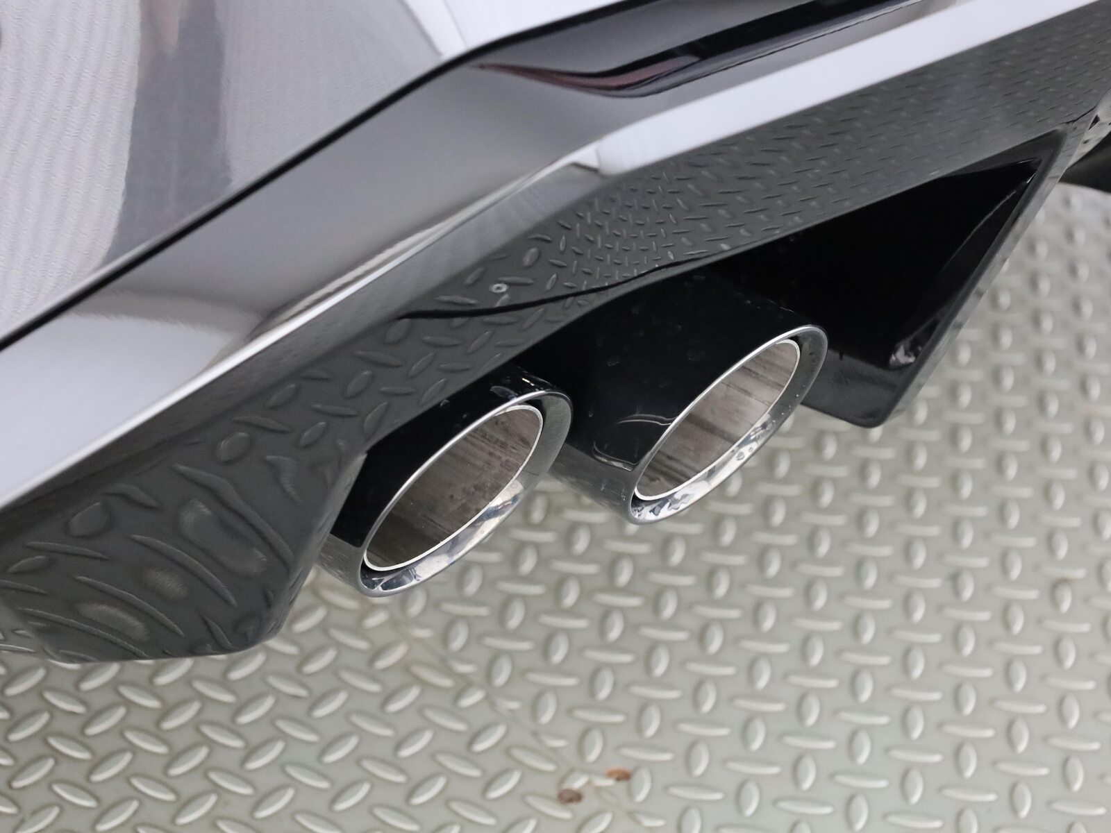 BMW M5 xDrive, Plug-in-Hybrid Benzin/Elektro, Neuwagen, Automatik - 7
