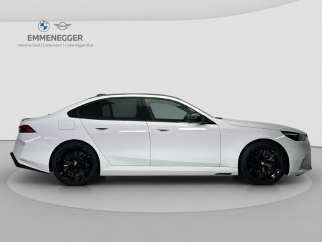 BMW M5, Hybride Intégral Essence/Électricité, Voiture nouvelle, Automatique - 6