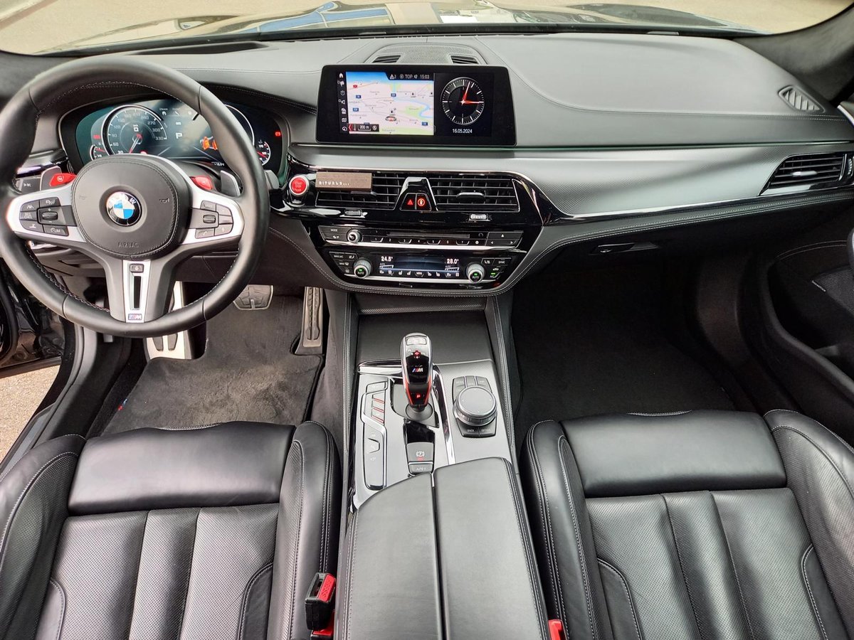 BMW M5, Petrol, Second hand / Used, Automatic - 5