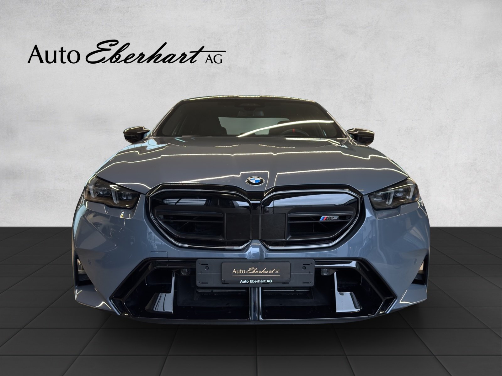 BMW M5, Plug-in-Hybrid Petrol/Electric, Second hand / Used, Automatic - 4