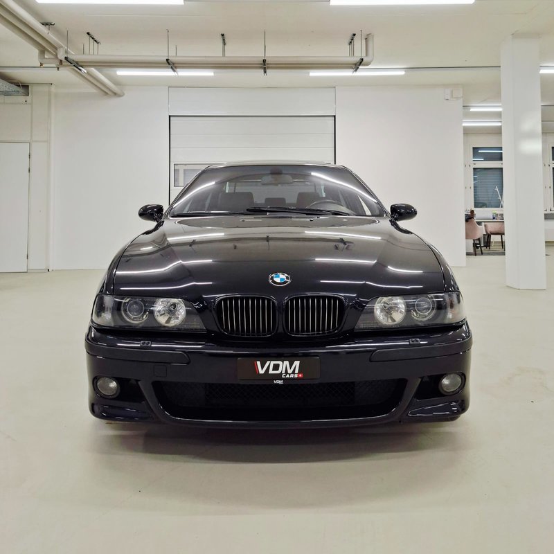 BMW M5, Petrol, Second hand / Used, Manual - 2