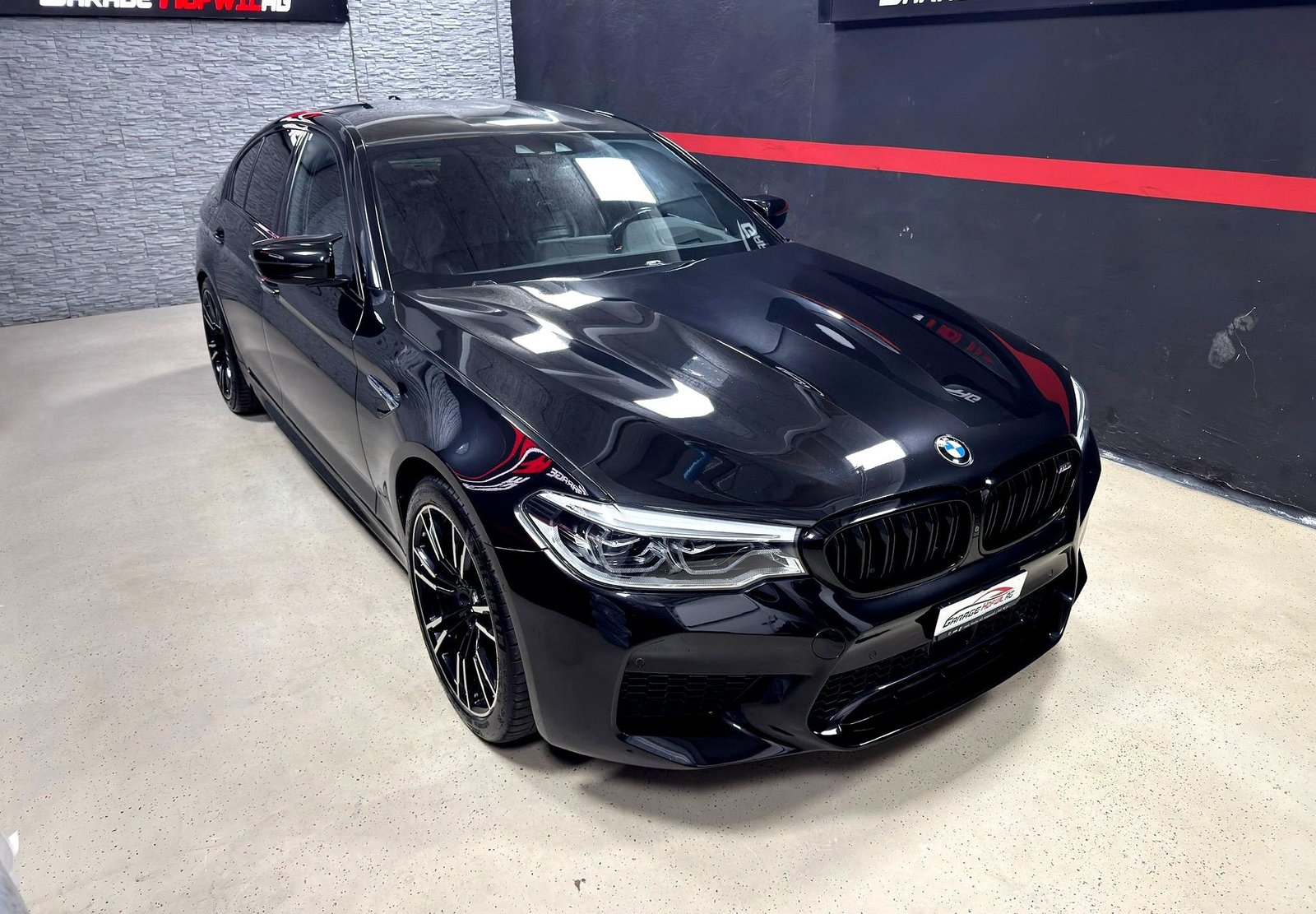 BMW M5 First Edition Drivelogic, Benzin, Occasion / Gebraucht, Automat - 2