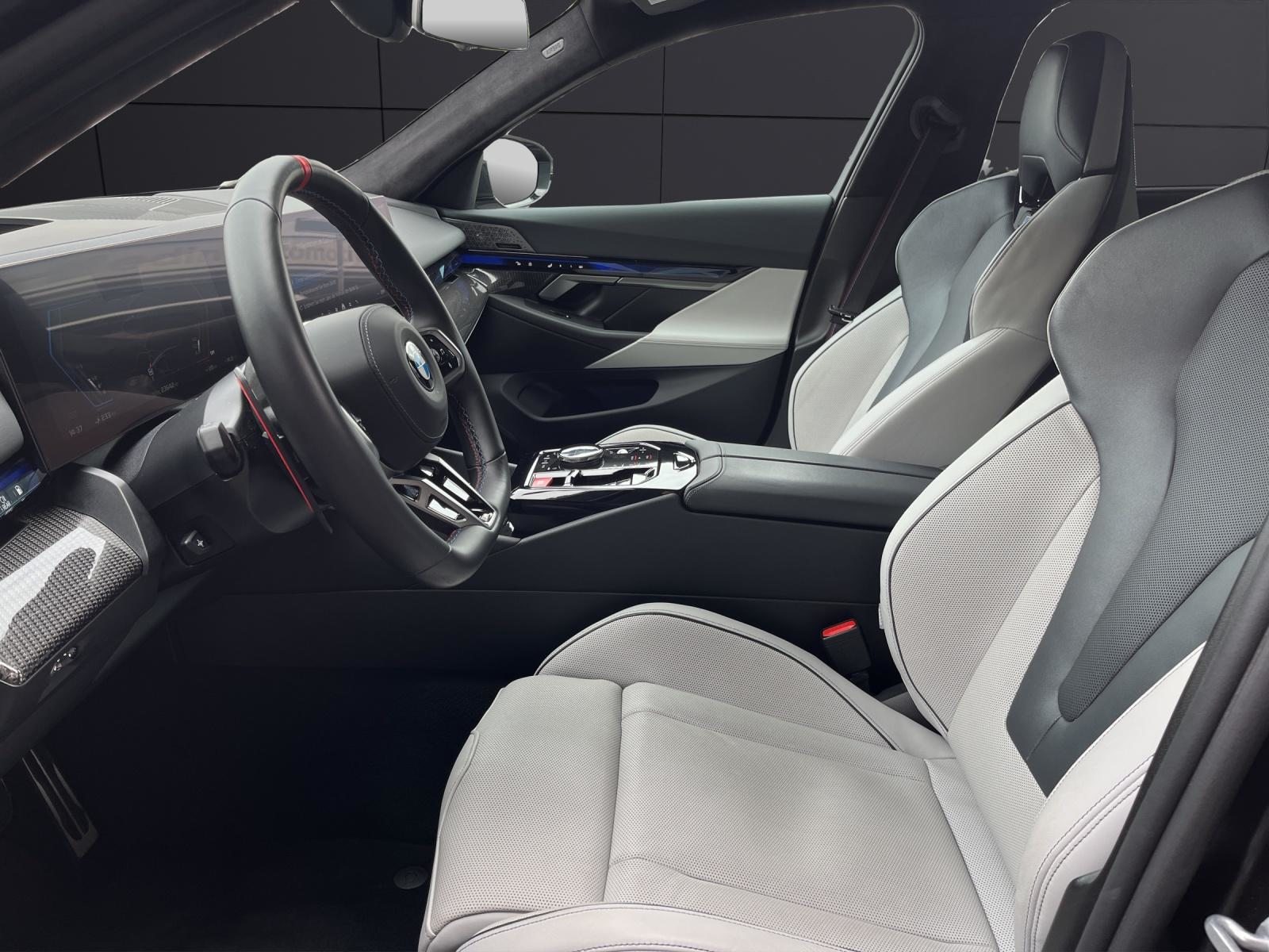 BMW M5 xDrive, Hybride Rechargeable Essence/Électricité, Occasion / Utilisé, Automatique - 2
