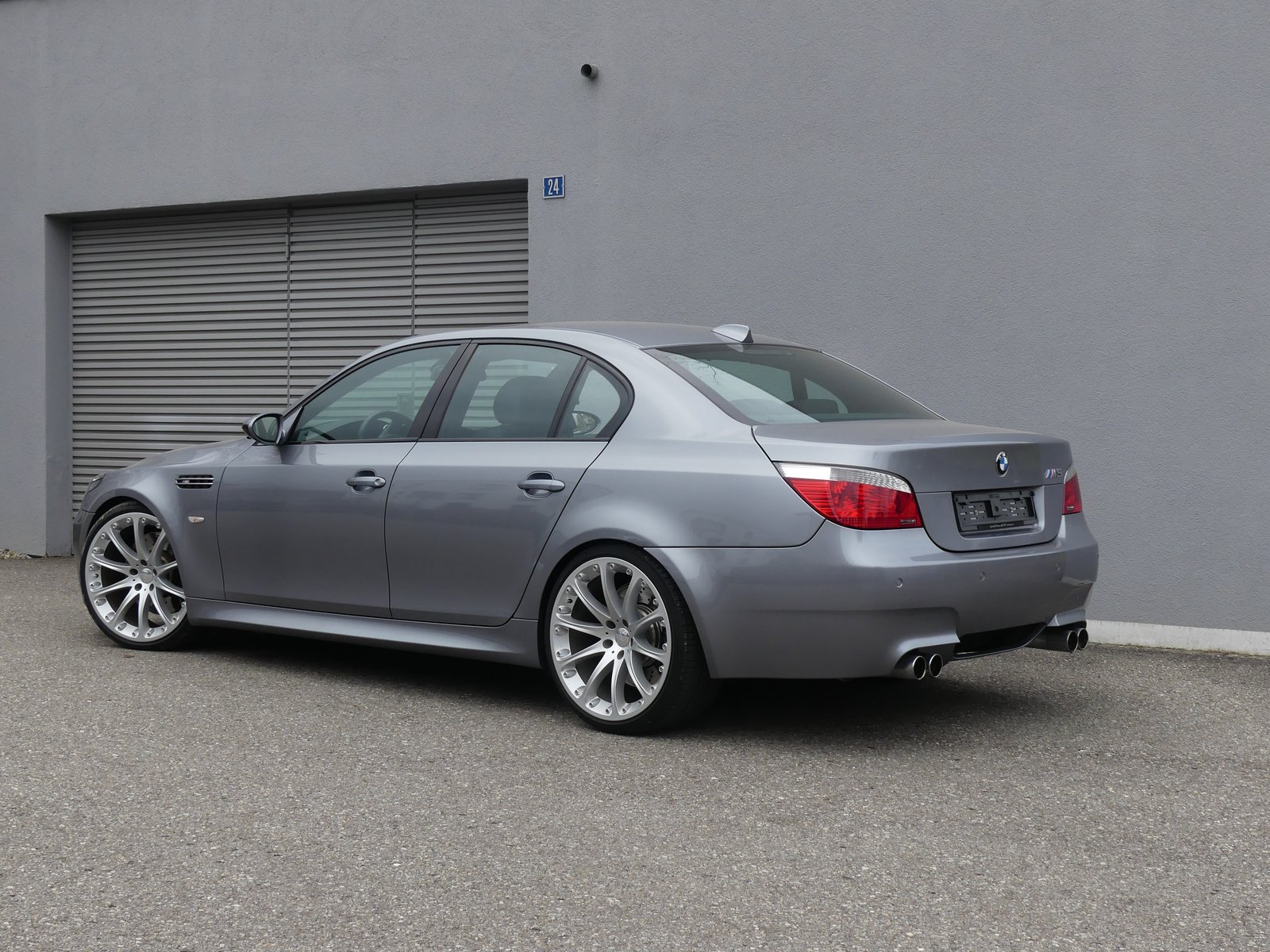 BMW M5, Essence, Occasion / Utilisé, Automatique - 4