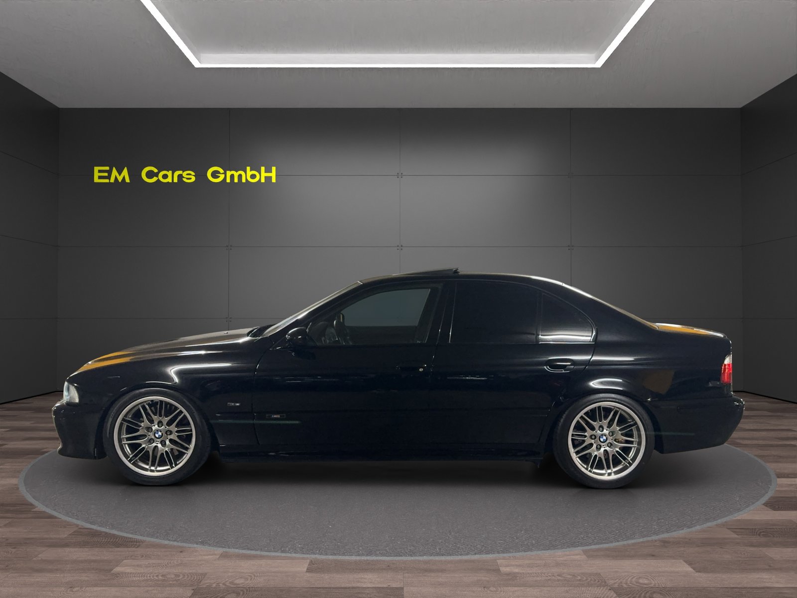 BMW M5, Petrol, Second hand / Used, Manual - 3