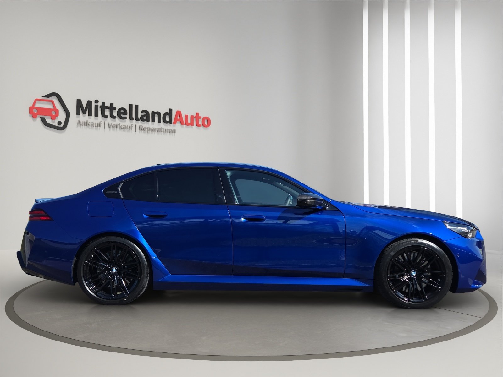 BMW M5, Plug-in-Hybrid Petrol/Electric, Second hand / Used, Automatic - 4