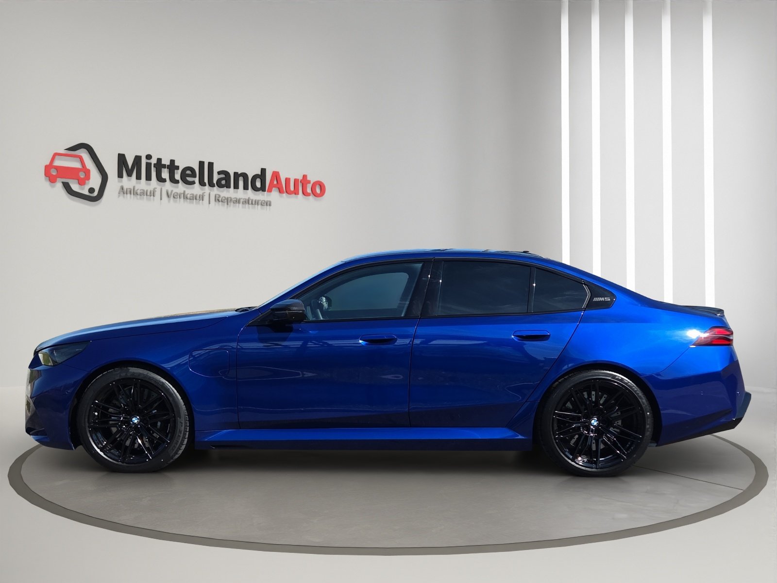 BMW M5, Plug-in-Hybrid Petrol/Electric, Second hand / Used, Automatic - 5