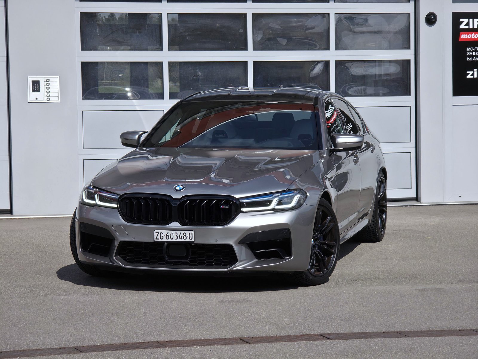 BMW M5 Drivelogic *Facelift*, Essence, Occasion / Utilisé, Automatique - 2