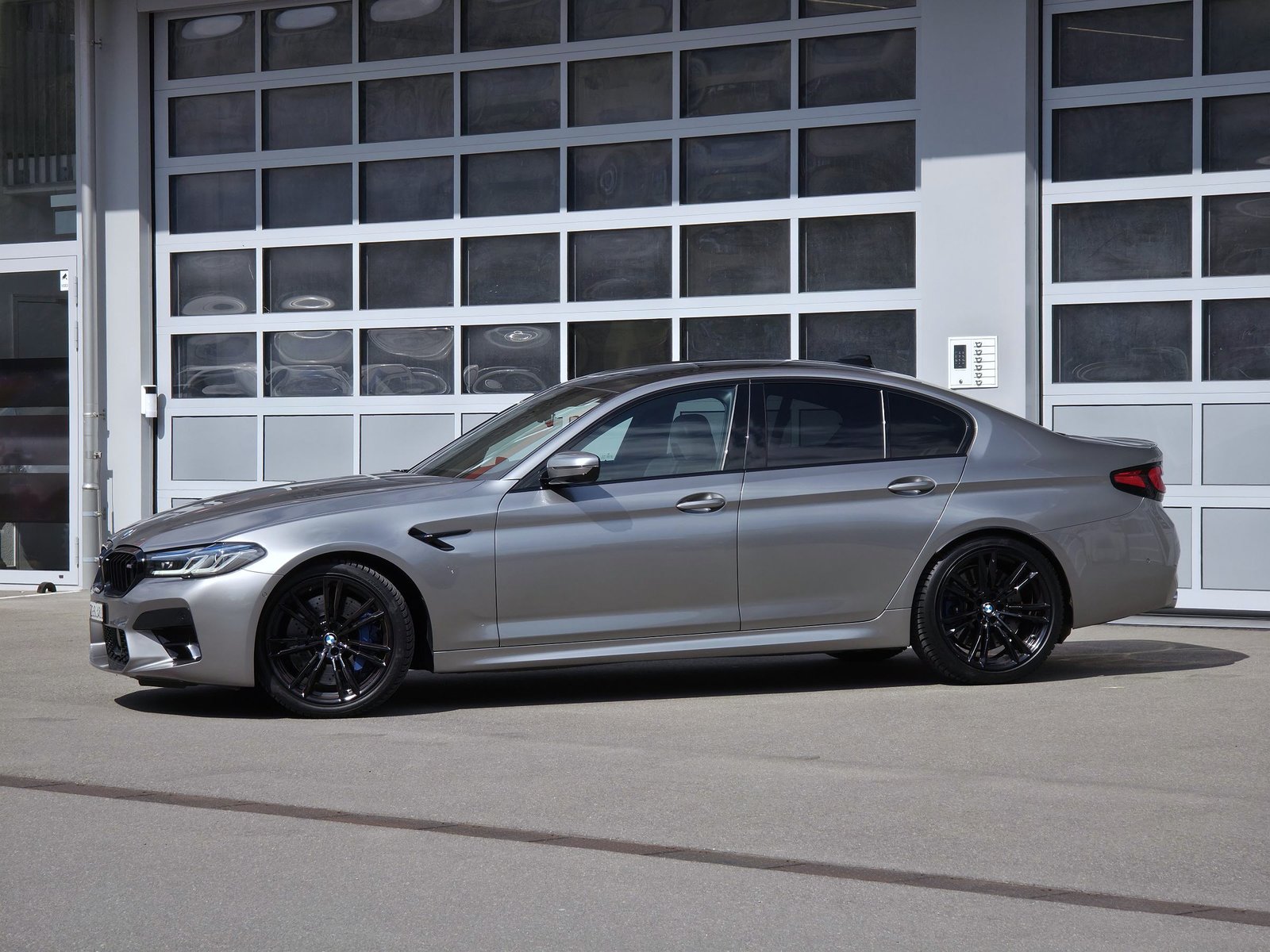 BMW M5 Drivelogic *Facelift*, Essence, Occasion / Utilisé, Automatique - 5