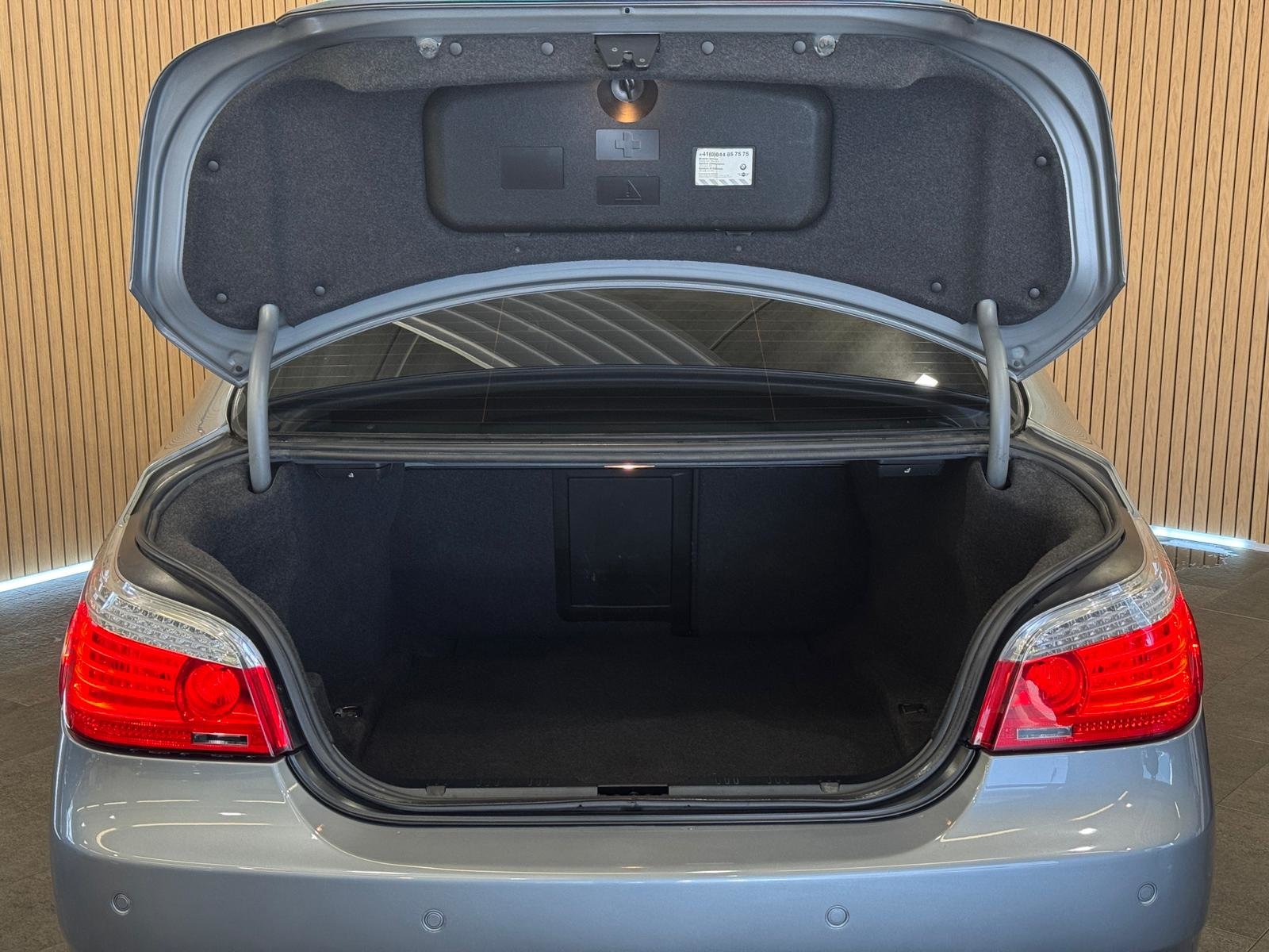 BMW M5, Benzin, Occasion / Gebraucht, Automatik - 6