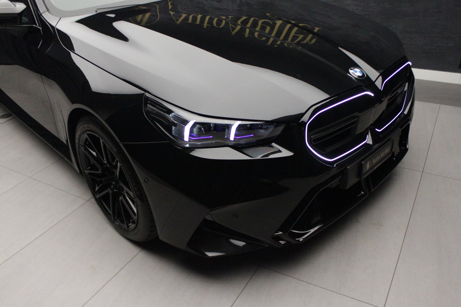 BMW M5, Hybride Rechargeable Essence/Électricité, Occasion / Utilisé, Automatique - 5