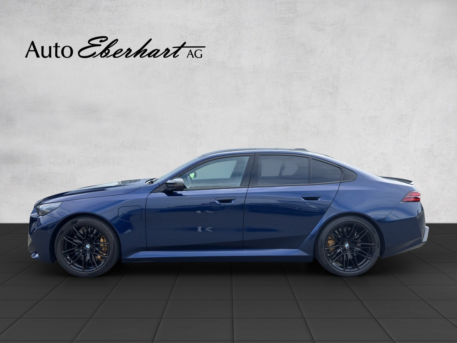 BMW M5 Mauritiusblau, Hybride Rechargeable Essence/Électricité, Occasion / Utilisé, Automatique - 3