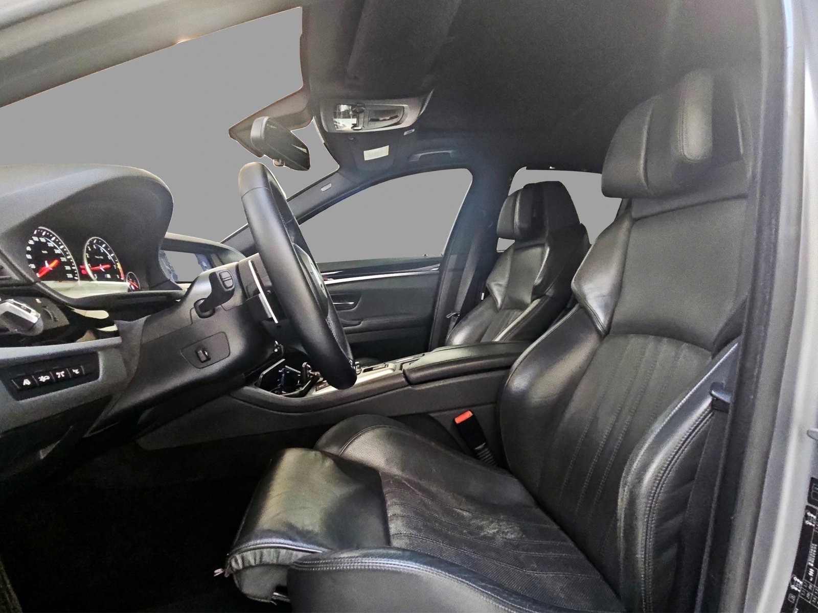BMW M5, Petrol, Second hand / Used, Automatic - 7