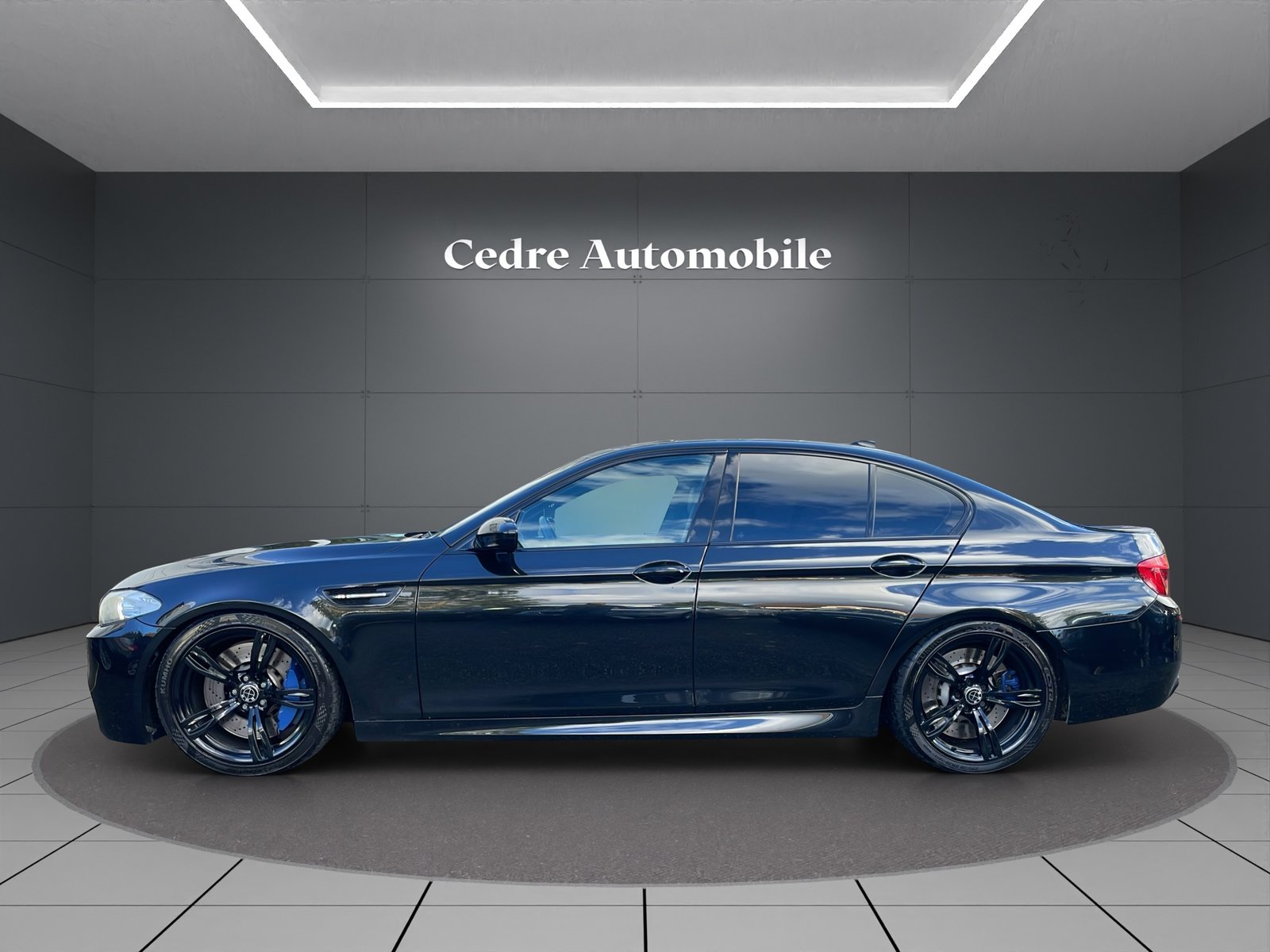 BMW M5 Drivelogic, Benzin, Occasion / Gebraucht, Automatik - 3