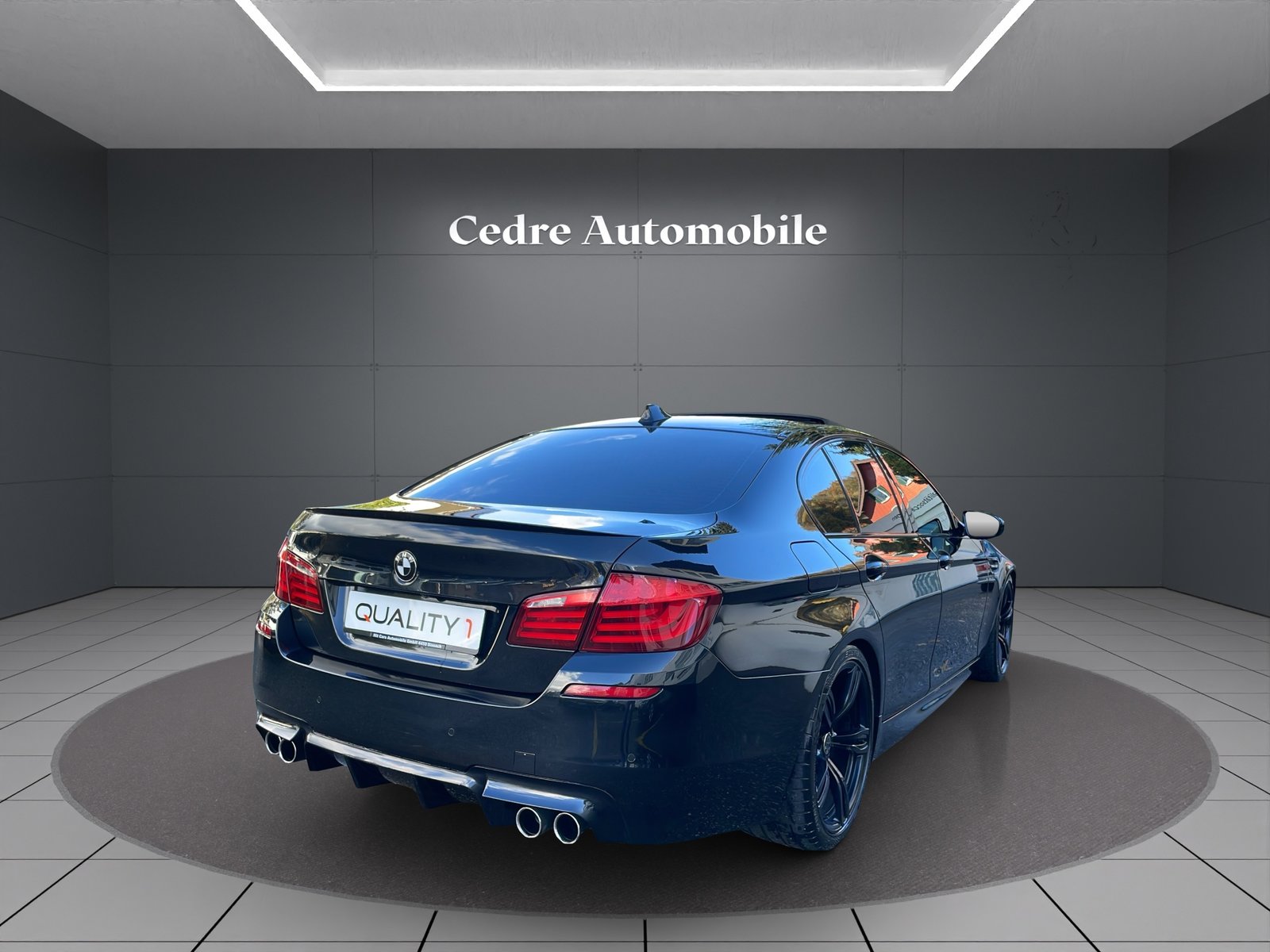 BMW M5 Drivelogic, Benzin, Occasion / Gebraucht, Automatik - 4