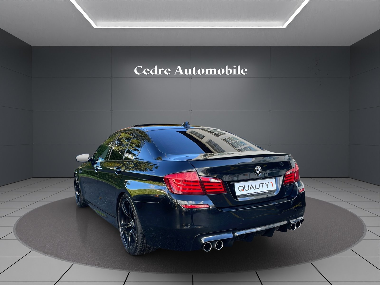 BMW M5 Drivelogic, Benzin, Occasion / Gebraucht, Automatik - 5
