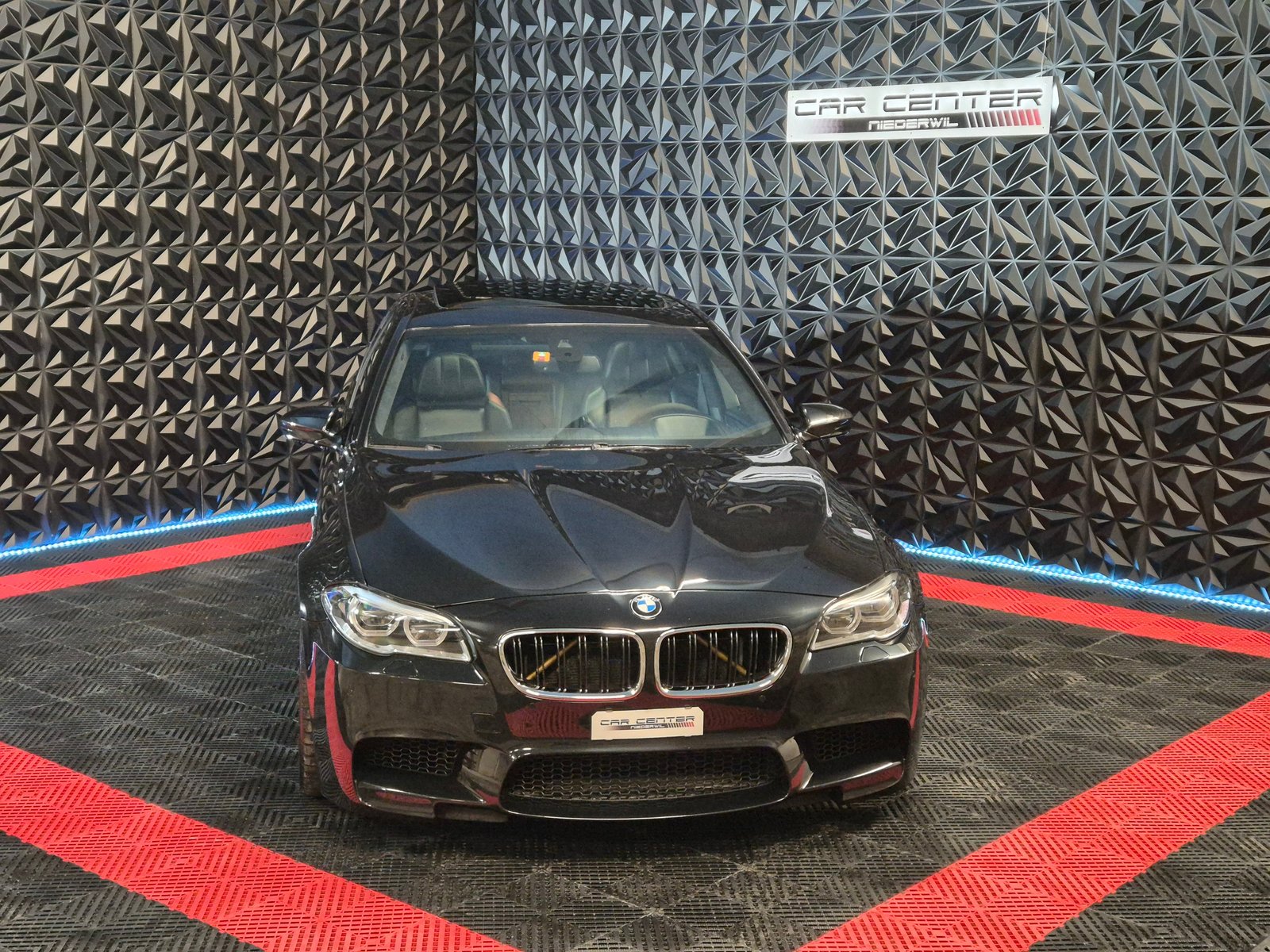 BMW M5 Drivelogic, FULL BLACK, AKRAPOVIC, Benzina, Occasioni / Usate, Automatico - 7