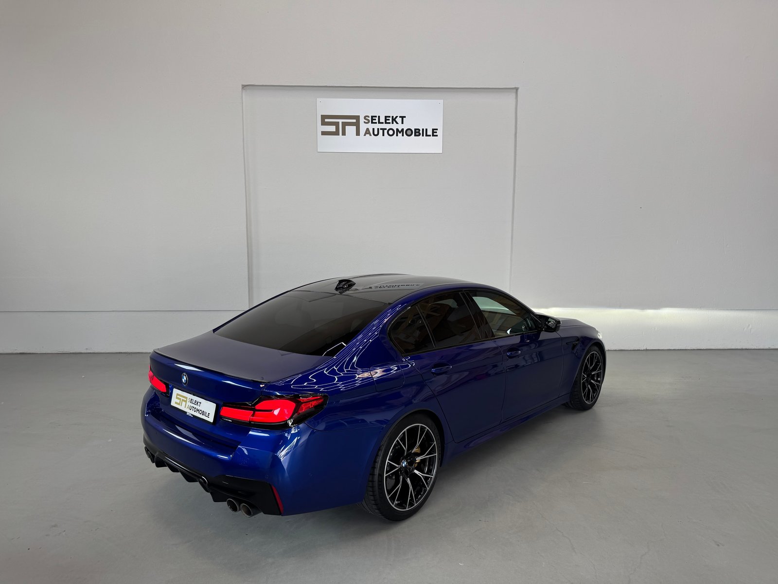 BMW M5 Competition Drivelogic, Benzin, Occasion / Gebraucht, Automatik - 6