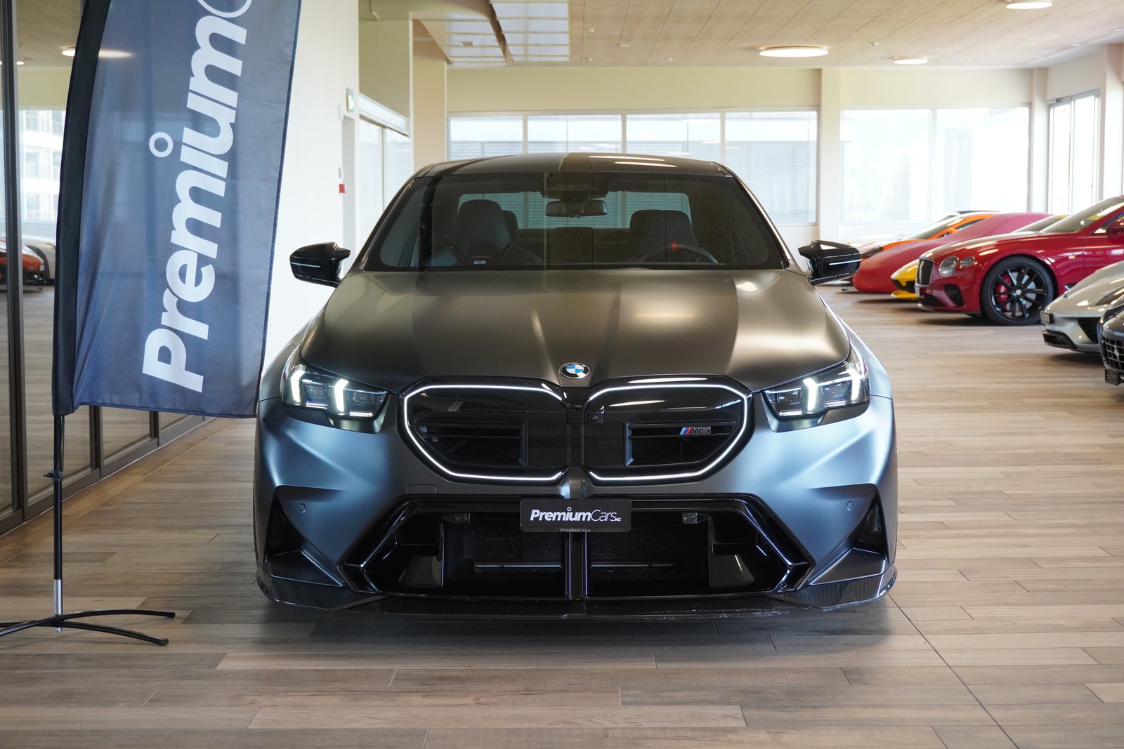 BMW M5, Plug-in-Hybrid Petrol/Electric, Second hand / Used, Automatic - 2