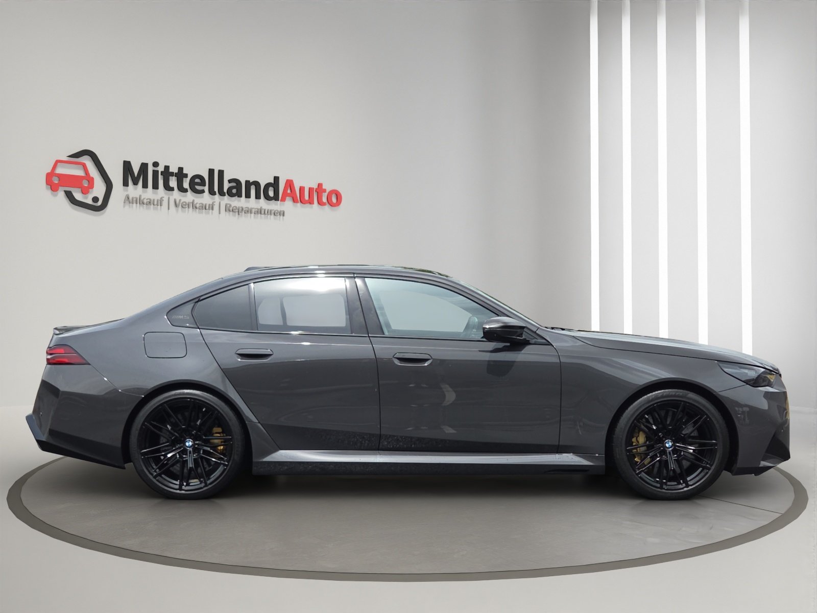 BMW M5, Hybride Rechargeable Essence/Électricité, Occasion / Utilisé, Automatique - 5
