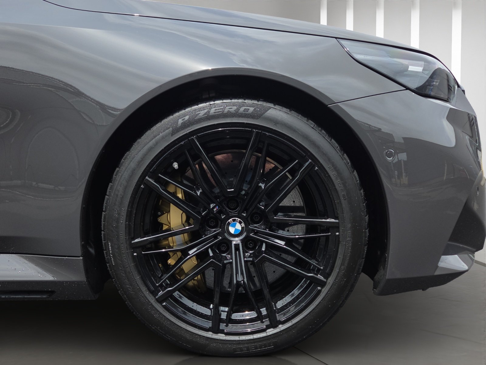 BMW M5, Hybride Rechargeable Essence/Électricité, Occasion / Utilisé, Automatique - 6
