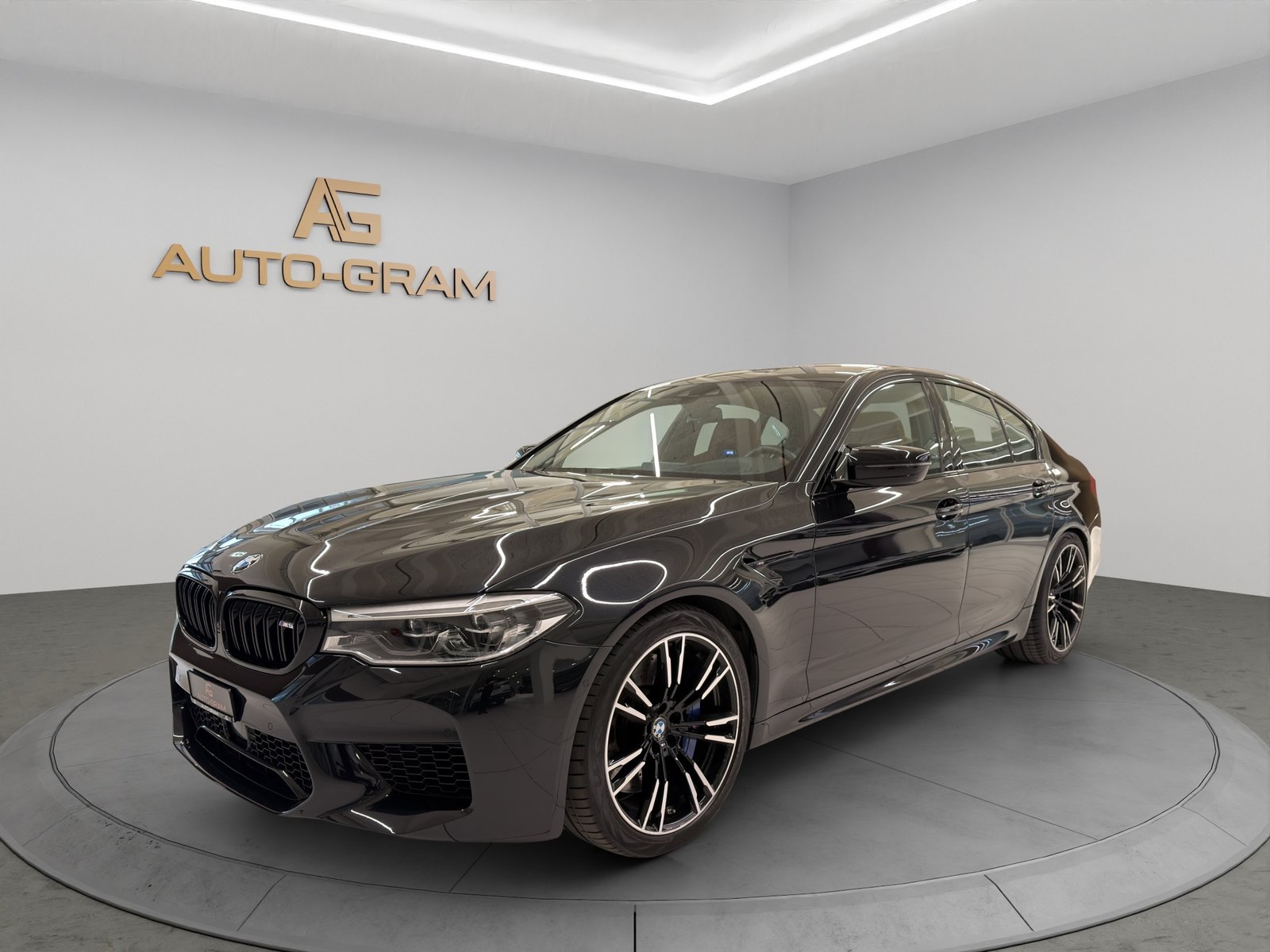 BMW M5 Competition Drivelogic