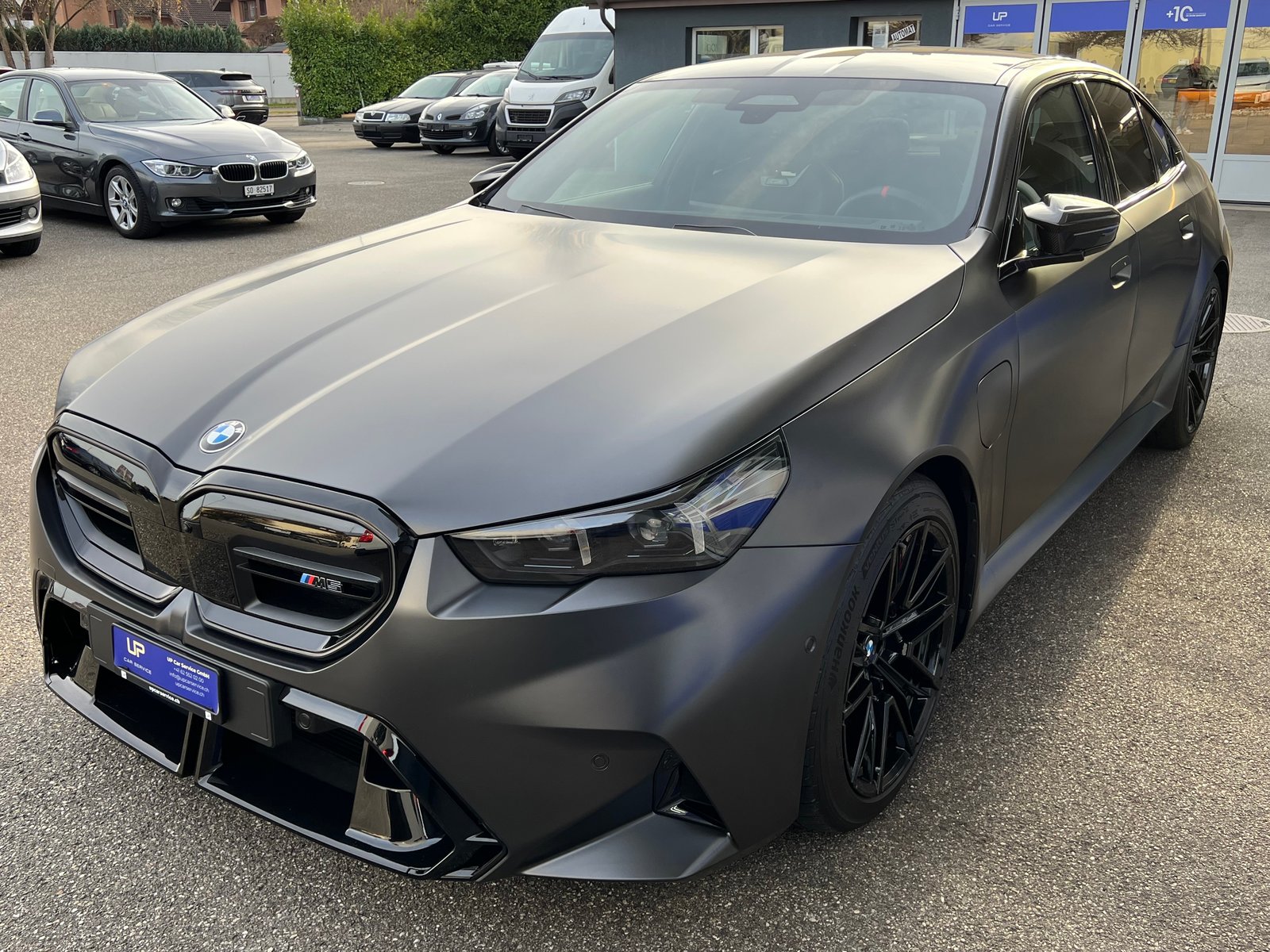 BMW M5, Hybride Rechargeable Essence/Électricité, Occasion / Utilisé, Automatique - 2
