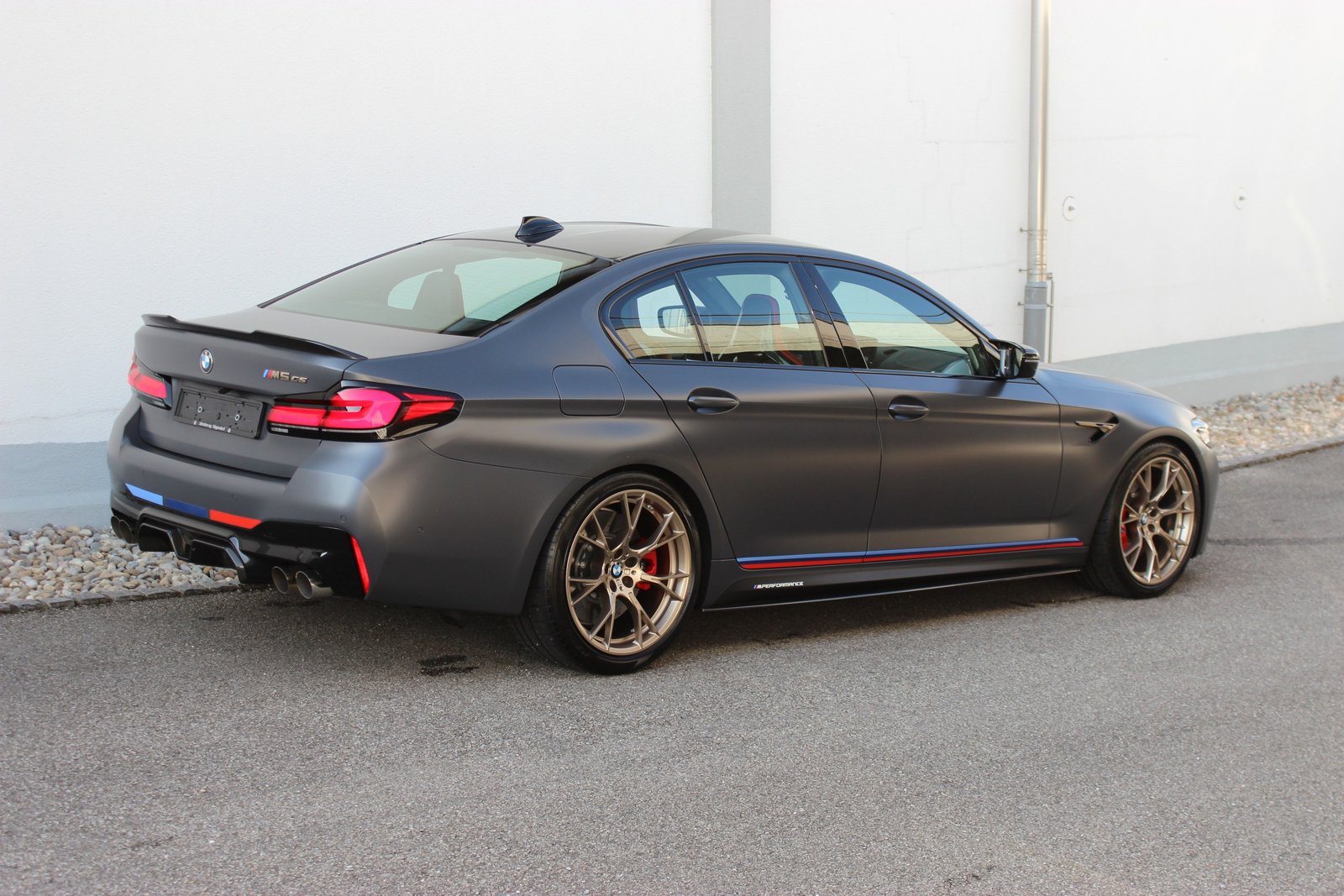 BMW M5 CS *SAMMLERZUSTAND*, Petrol, Second hand / Used, Automatic - 6