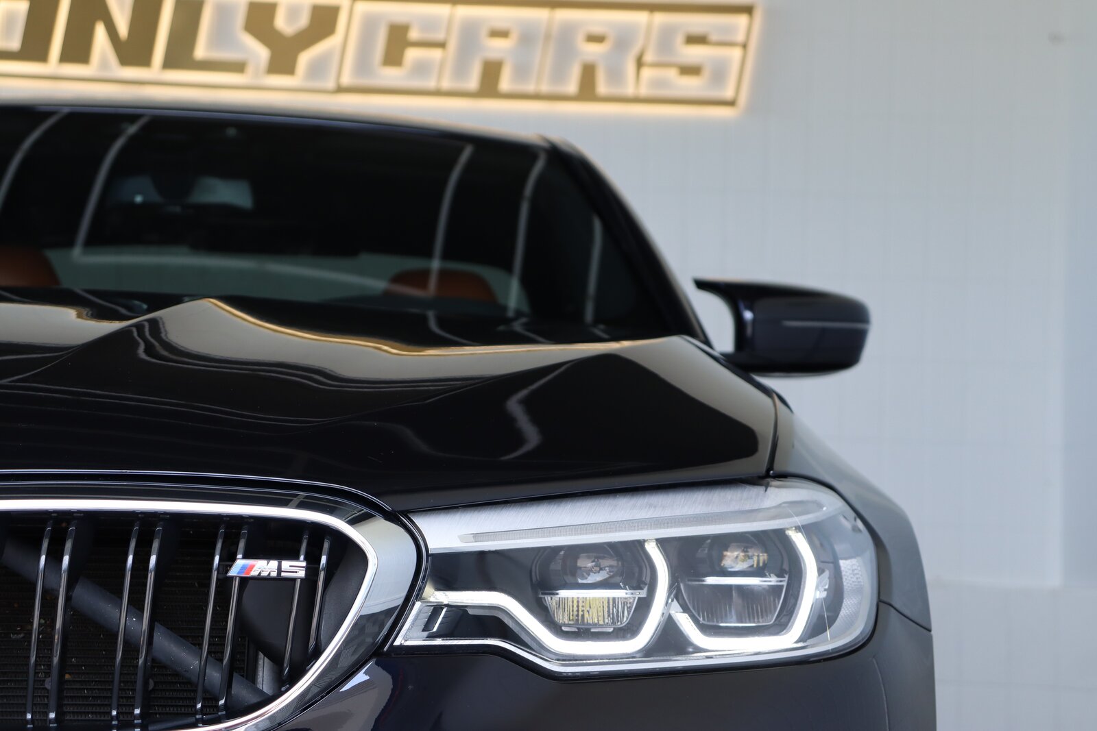 BMW M5 XDRIVE DRIVELOGIC * GRAIL AUSPUFF * AST-FEDERN * CUST, Petrol, Second hand / Used, Automatic - 3