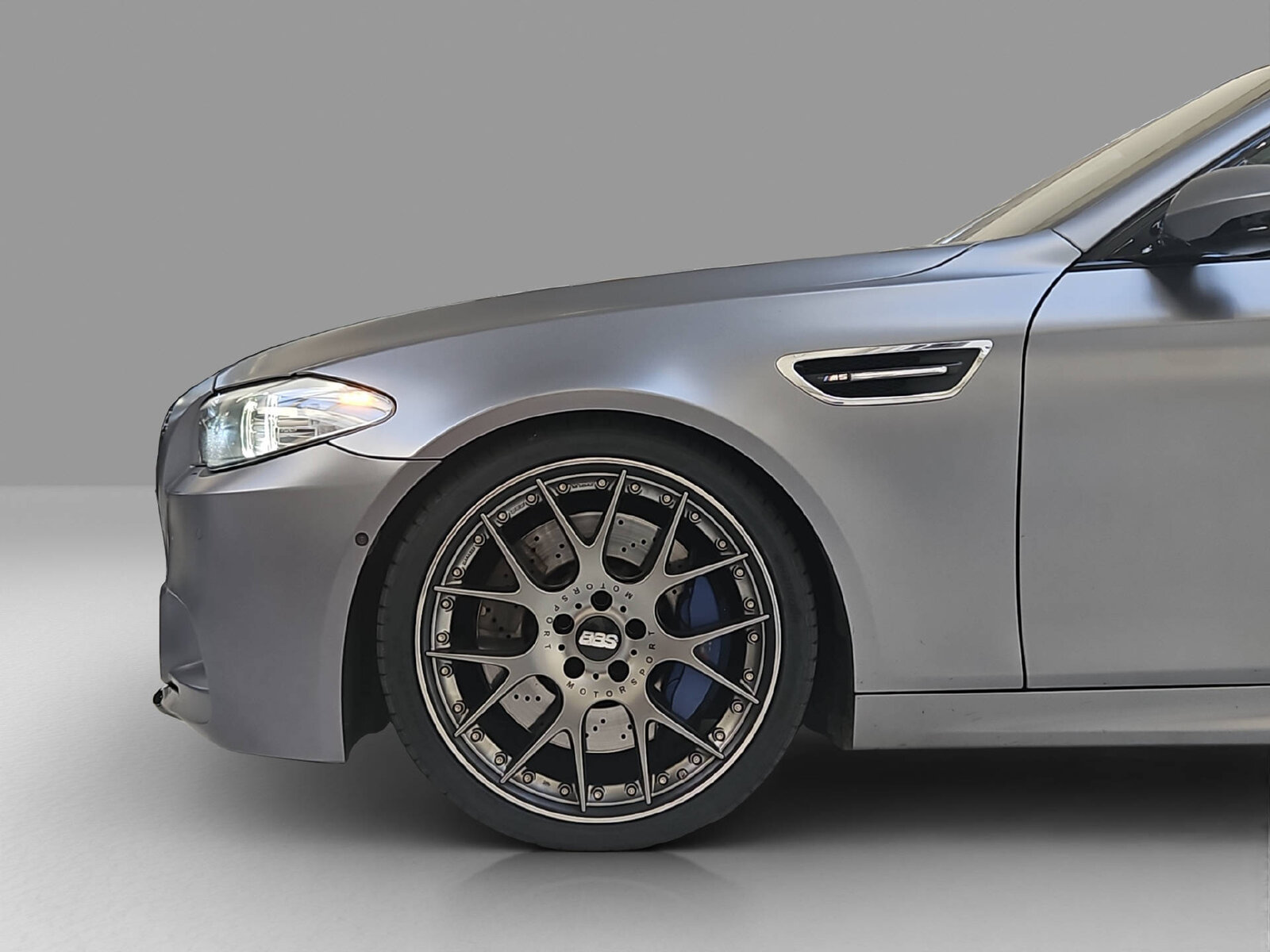 BMW M5, Petrol, Second hand / Used, Automatic - 6