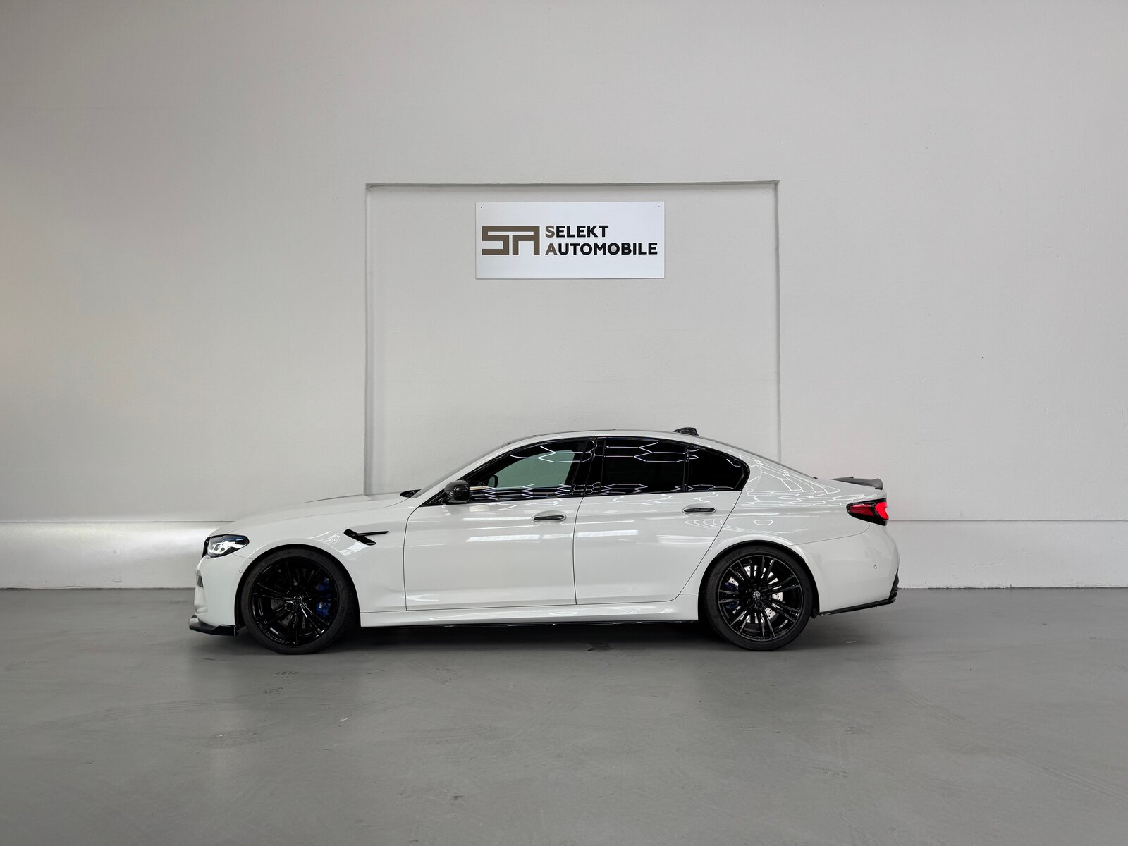 BMW M5 Competition Drivelogic, Petrol, Second hand / Used, Automatic - 3