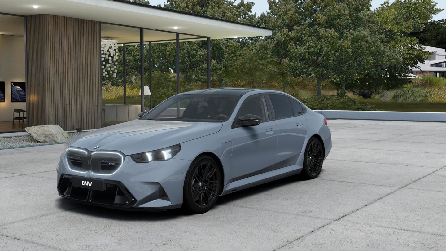 BMW M5 xDrive