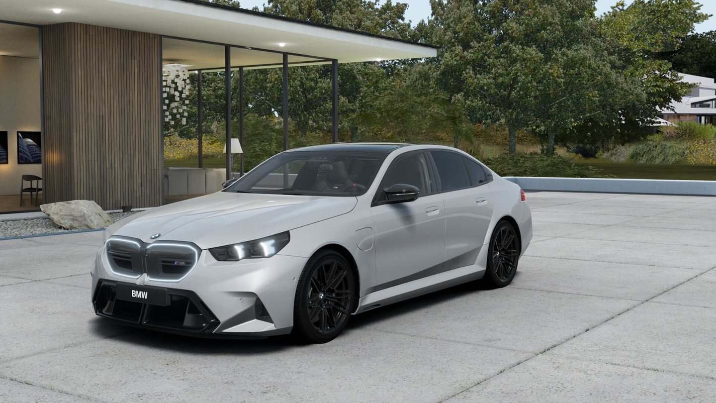 BMW M5 xDrive