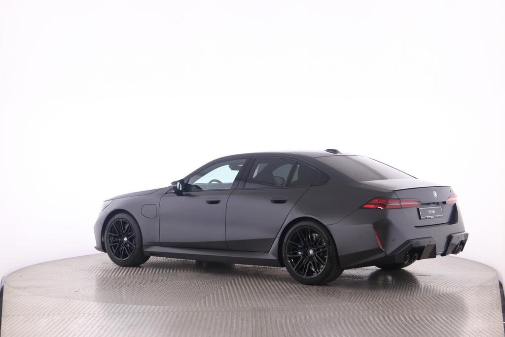 BMW M5 xDrive, Plug-in-Hybrid Benzina/Elettrica, Auto dimostrativa, Automatico - 7