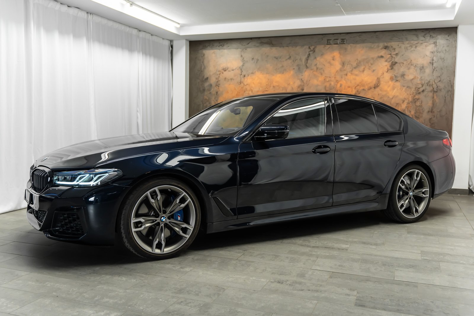 BMW M550i Steptronic *Laser*Head-Up*Sitzbelüftung*36, Benzina, Occasioni / Usate, Automatico - 2